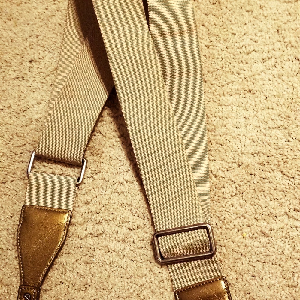 Auth Chanel golden canvas leather shoulder strap